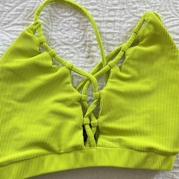 Beach Riot Bra - Picture 2 of 4
